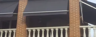 La imagen 2 de la Empresa LA FÁBRICA TOLDOS Y PERSIANAS Servicios Profesionales y de Negocios en Madrid M