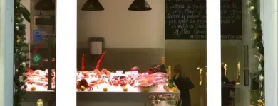 La imagen 15 de la Empresa LA MAROTECA PESCADO SALVAJE ARIBAU Restaurantes Mediterráneos en Barcelona B