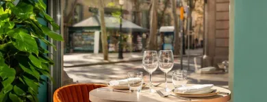 La imagen 32 de la Empresa LE MÉRIDIEN BARCELONA Transportes y Turismo en Barcelona B