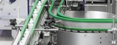 La imagen 7 de la Empresa LÍNEA DE EMBOTELLADO DE LLENADO DE LÍQUIDOS MATICLINE CO., LTD Transportes, Desmontaje Y Montaje De Maquinaria Industrial en Madrid M