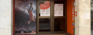 La imagen 1 de la Empresa LUCKIA SLOTS APUESTAS TRAVESSERA Casinos y Loterías en Barcelona B
