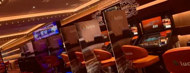 La imagen 4 de la Empresa LUCKIA SLOTS APUESTAS TRAVESSERA Casinos y Loterías en Barcelona B
