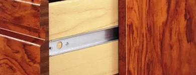 La imagen 11 de la Empresa MADERAS MADEBEL Puertas y Ventanas en Madrid M