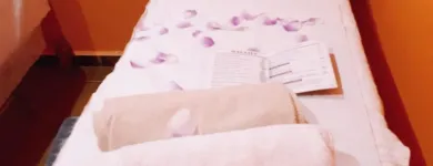 La imagen 5 de la Empresa MASAJES CLEOPATRA Salud y Medicina en Madrid M