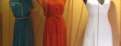 La imagen 5 de la Empresa MIL MODELITOS MODA INTERNACIONAL SL Tiendas de Artículos de Segunda Mano en Madrid M