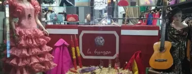 La imagen 2 de la Empresa MODAS Y COMPLEMENTOS LA BIZNAGA Tienda de Ropa en Churriana MA