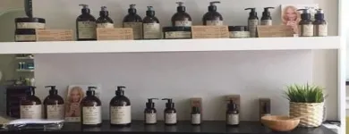 La imagen 10 de la Empresa PELUQUERÍA BREZOS Productos y Servicios de Cuidado Personal en Madrid M