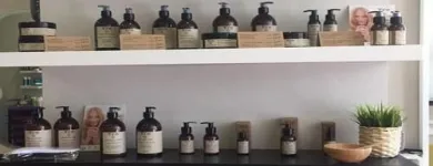 La imagen 15 de la Empresa PELUQUERÍA BREZOS Productos y Servicios de Cuidado Personal en Madrid M