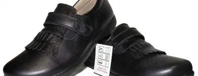 La imagen 33 de la Empresa PEQUEÑA HUELLA Zapaterías en Madrid M