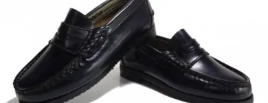 La imagen 34 de la Empresa PEQUEÑA HUELLA Zapaterías en Madrid M