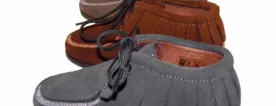 La imagen 56 de la Empresa PEQUEÑA HUELLA Zapaterías en Madrid M