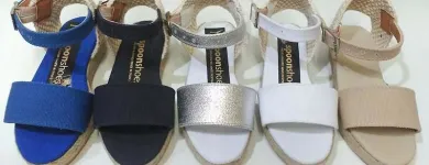 La imagen 109 de la Empresa PEQUEÑA HUELLA Zapaterías en Madrid M