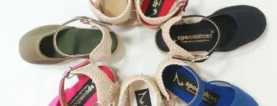 La imagen 110 de la Empresa PEQUEÑA HUELLA Zapaterías en Madrid M