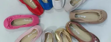 La imagen 113 de la Empresa PEQUEÑA HUELLA Zapaterías en Madrid M