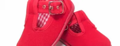 La imagen 116 de la Empresa PEQUEÑA HUELLA Zapaterías en Madrid M