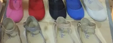 La imagen 126 de la Empresa PEQUEÑA HUELLA Zapaterías en Madrid M