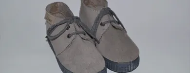 La imagen 129 de la Empresa PEQUEÑA HUELLA Zapaterías en Madrid M