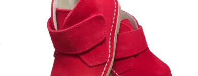 La imagen 131 de la Empresa PEQUEÑA HUELLA Zapaterías en Madrid M