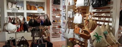 La imagen 2 de la Empresa PRETTY - ZAPATERÍA Y COMPLEMENTOS Zapaterías en Torremolinos MA