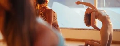 La imagen 3 de la Empresa PURE YOGA CANARIAS Yoga en Las Palmas de Gran Canaria GC