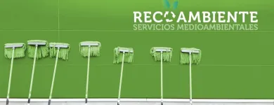 La imagen 1 de la Empresa RECOAMBIENTE Transportes y Turismo en Humanes de Madrid M