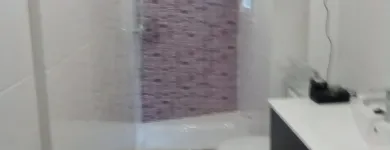 La imagen 4 de la Empresa REFORMAS, REPARACIONES Y TOLDOS Inmobiliaria y Reformas en Madrid M