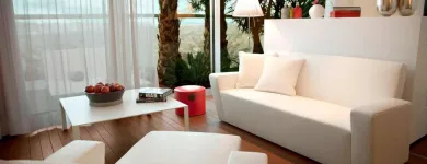 La imagen 18 de la Empresa RENAISSANCE BARCELONA FIRA HOTEL Transportes y Turismo en Barcelona B