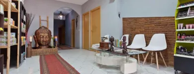 La imagen 10 de la Empresa SLEIMY, CENTRO DE MASAJES TERAPÉUTICOS Y ESTÉTICA ECOLÓGICA Masajes Esteticos en Barcelona B