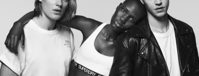 La imagen 1 de la Empresa SUPERDRY Tienda de Ropa en Tenerife España