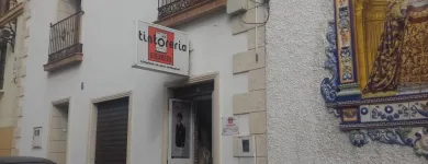 La imagen 2 de la Empresa TINTORERIA GUERRERO Servicios Profesionales y de Negocios en Málaga España