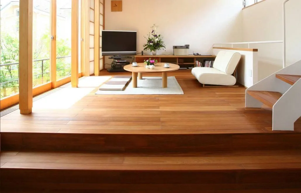 La imagen 6 de la Empresa LITTLE BEAR SAN SEBASTIÁN - BOUTIQUE PARQUETS