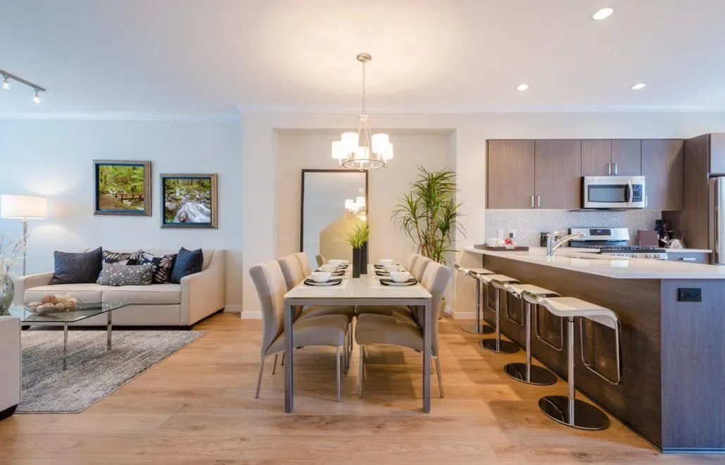 La imagen 7 de la Empresa LITTLE BEAR SAN SEBASTIÁN - BOUTIQUE PARQUETS