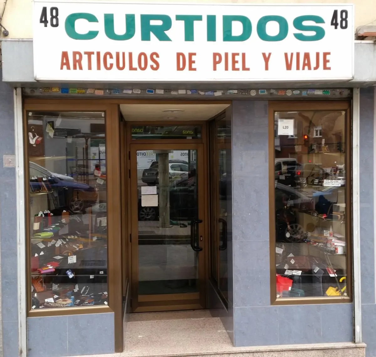 La imagen 13 de la Empresa ALMACÉN DE CURTIDOS CARLOS HERNÁNDEZ