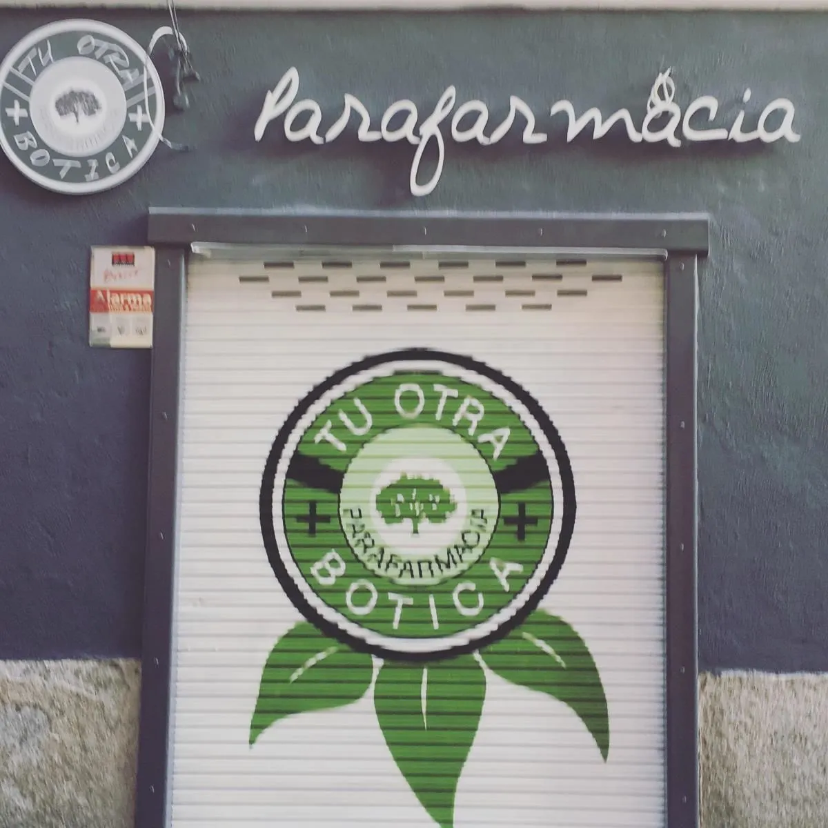 La imagen 24 de la Empresa TU OTRA BOTICA
