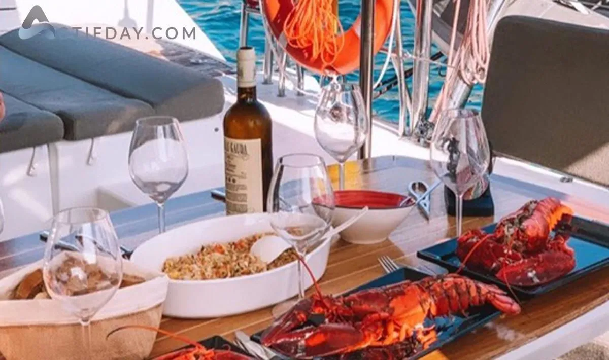 La imagen 1 de la Empresa PAPILLON YACHT SERVICES SL.