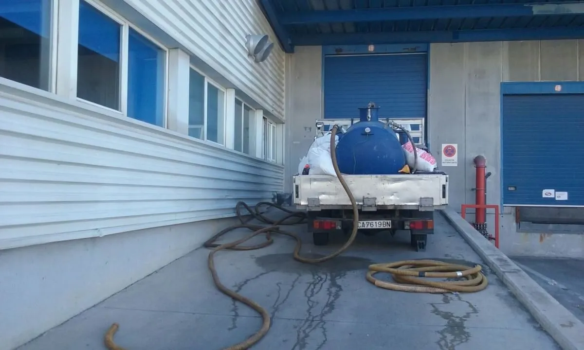 La imagen 3 de la Empresa DESATASCOS JOANNET BARCELONA