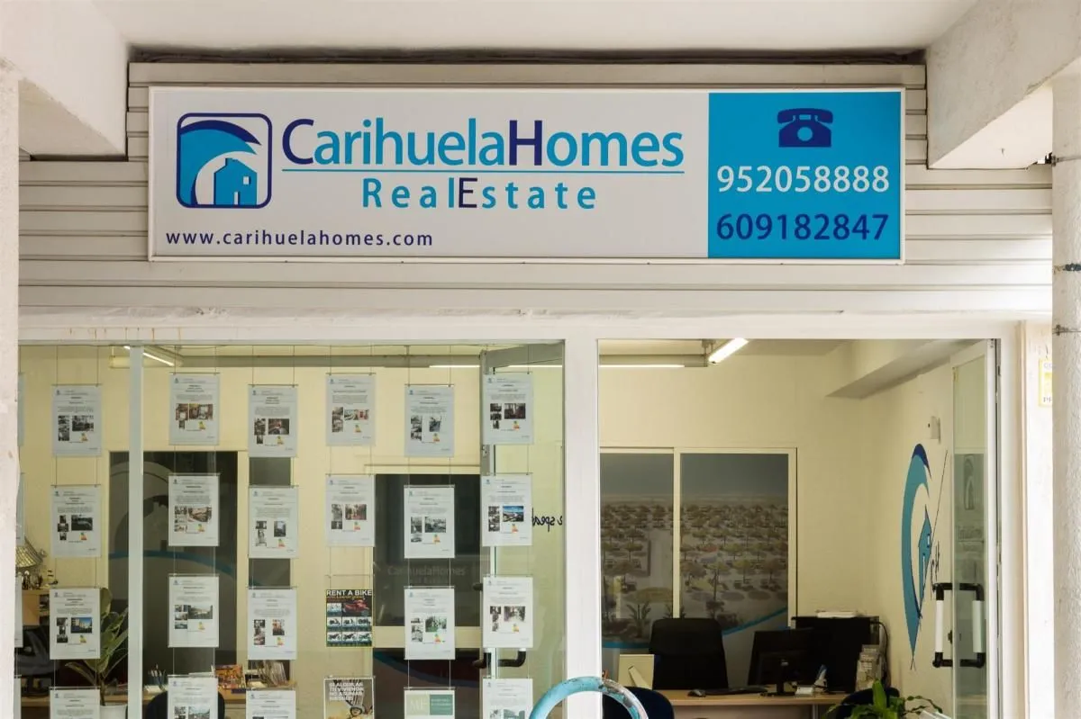 La imagen 4 de la Empresa CARIHUELA HOMES REAL ESTATE