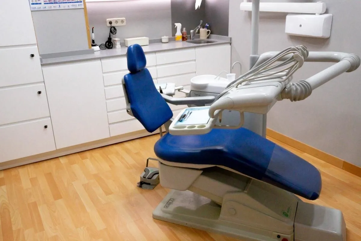 La imagen 10 de la Empresa CLINICA DENTAL COLDENT