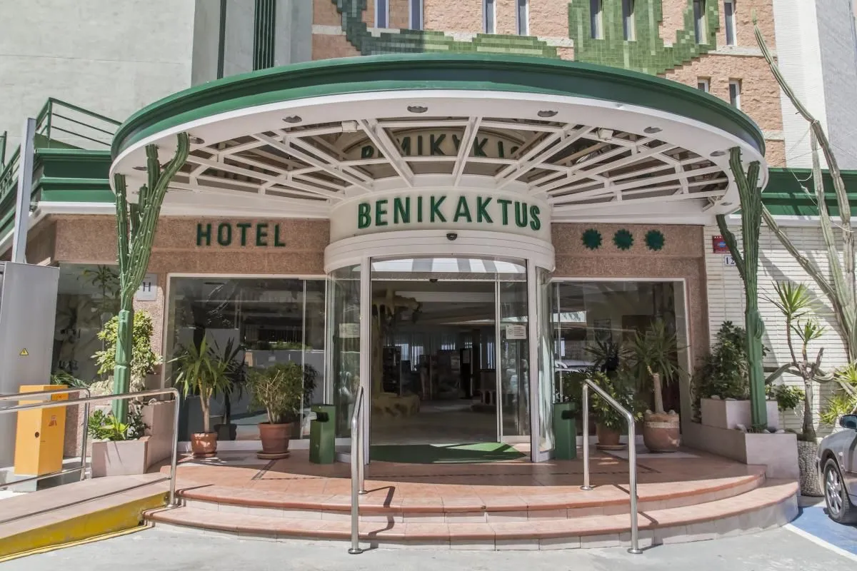 La imagen 2 de la Empresa HOTEL BENIKAKTUS