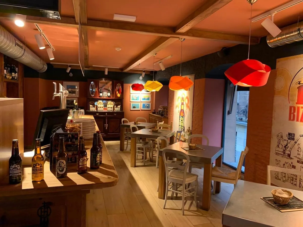 La imagen 3 de la Empresa COOLUMBUS CERVECERÍA & TAPAS
