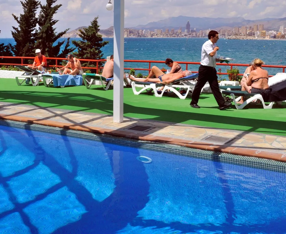 La imagen 3 de la Empresa HOTEL BENIKAKTUS