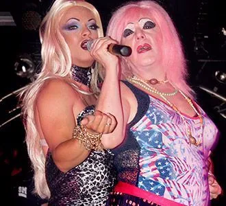 La imagen 2 de la Empresa DESPEDIDAS DE SOLTERO MOLA MOLA