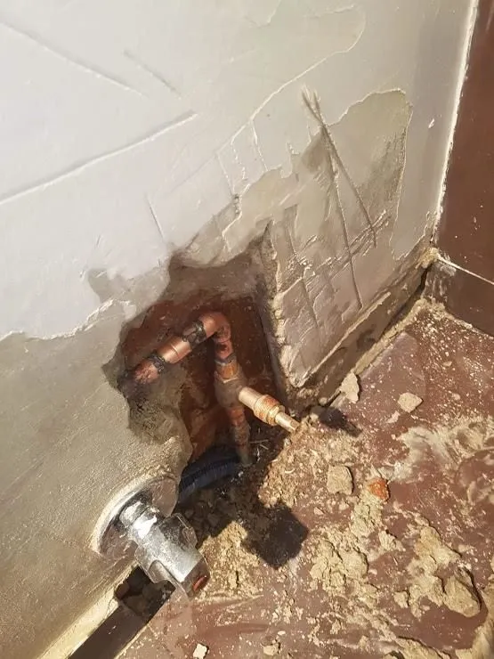 La imagen 29 de la Empresa FONTANEROS EN HORTALEZA - M.A.