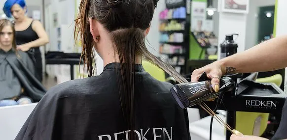 La imagen 1 de la Empresa EQUILIBRIO PELUQUERIA BELLEZA LASER DIODO