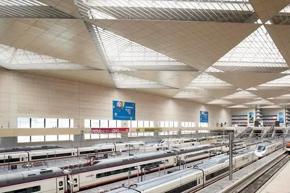 La imagen 2 de la Empresa ESTACIÓN DE ZARAGOZA DELICIAS ADIF
