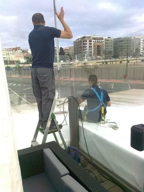 La imagen 2 de la Empresa ALEM SOLUCIONES DE LIMPIEZAS SL