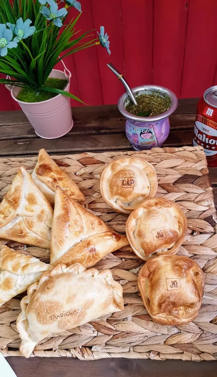 La imagen 2 de la Empresa EMPANADAS ARGENTINAS LA CUMBRECITA Y POLLOS ASADOS AL CHIMICHURRI