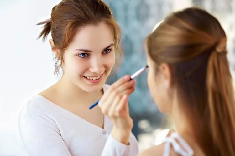 La imagen 1 de la Empresa ACADEMIA DE PELUQUERÍA Y ESTÉTICA BETA