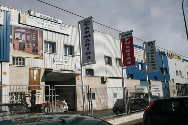 La imagen 14 de la Empresa MADERAS MADEBEL