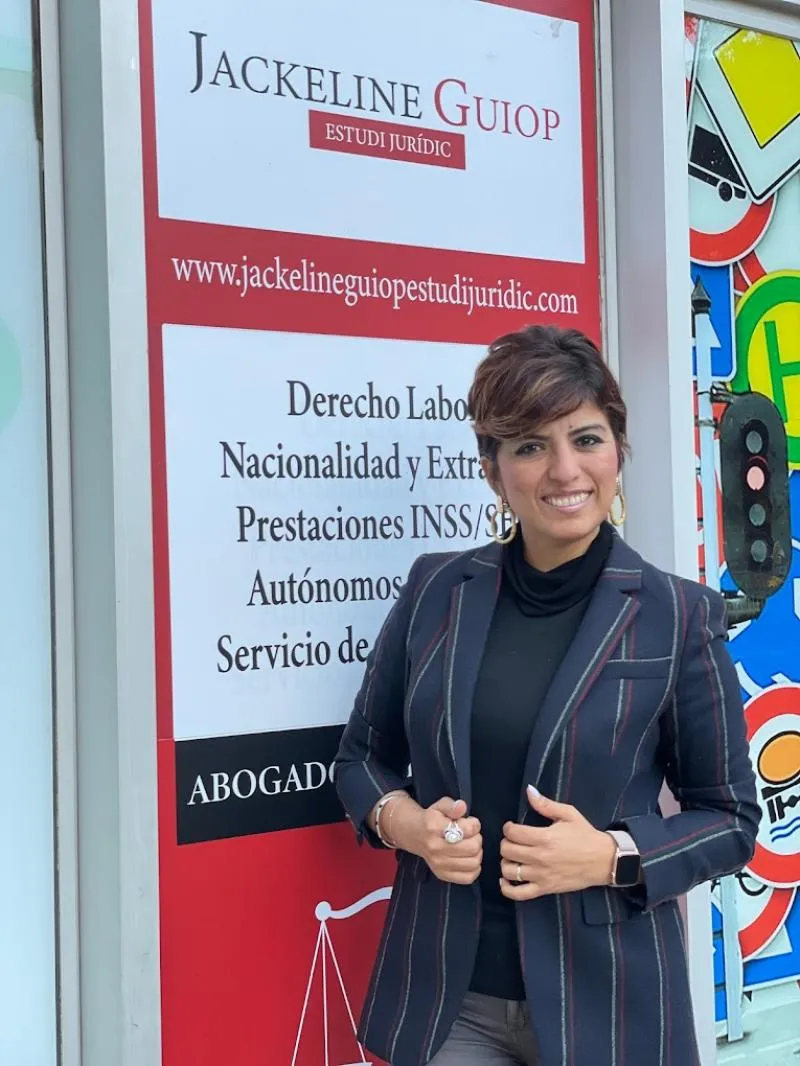 La imagen 3 de la Empresa ABOGADOS EXTRANJERÍA, NACIONALIDAD, LABORAL - JACKELINE GUIOP